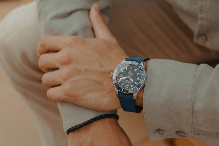 GMT