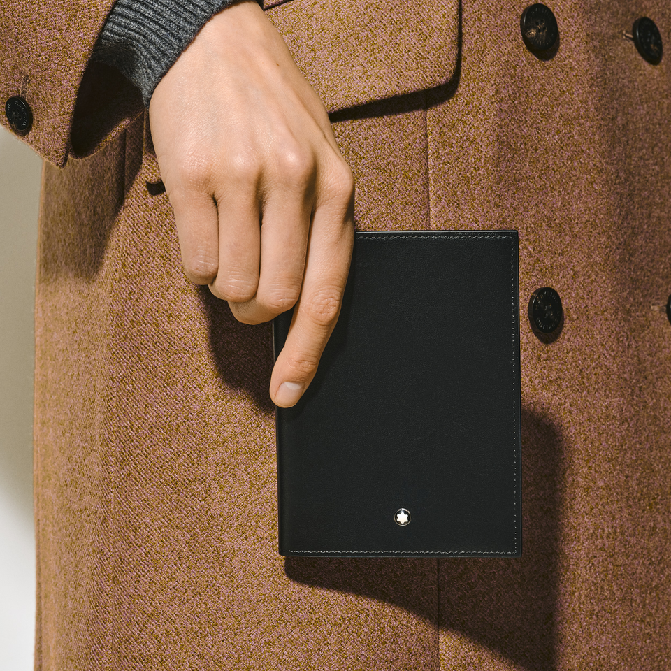 Passport Holder in Meisterst&uuml;ck Leather - 2